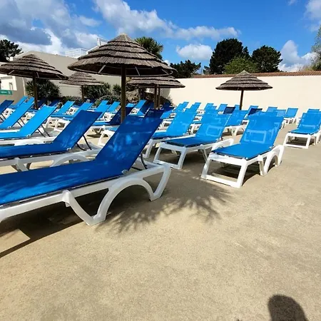 Holiday home Belles Vacances En Bord De Mer Dans Camping 4 Etoiles Saint-Jean-de-Monts