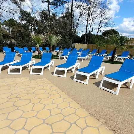 Holiday home Belles Vacances En Bord De Mer Dans Camping 4 Etoiles *